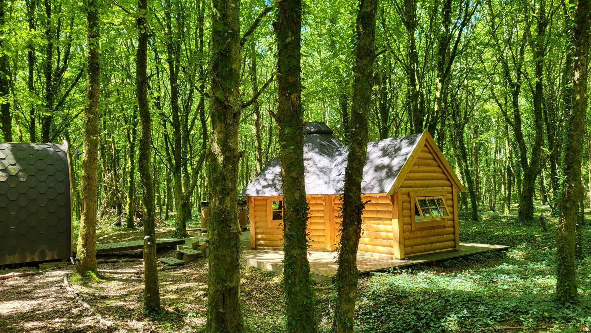 Le Domaine Insolite De Broceliande 뺑뽕 외부 사진