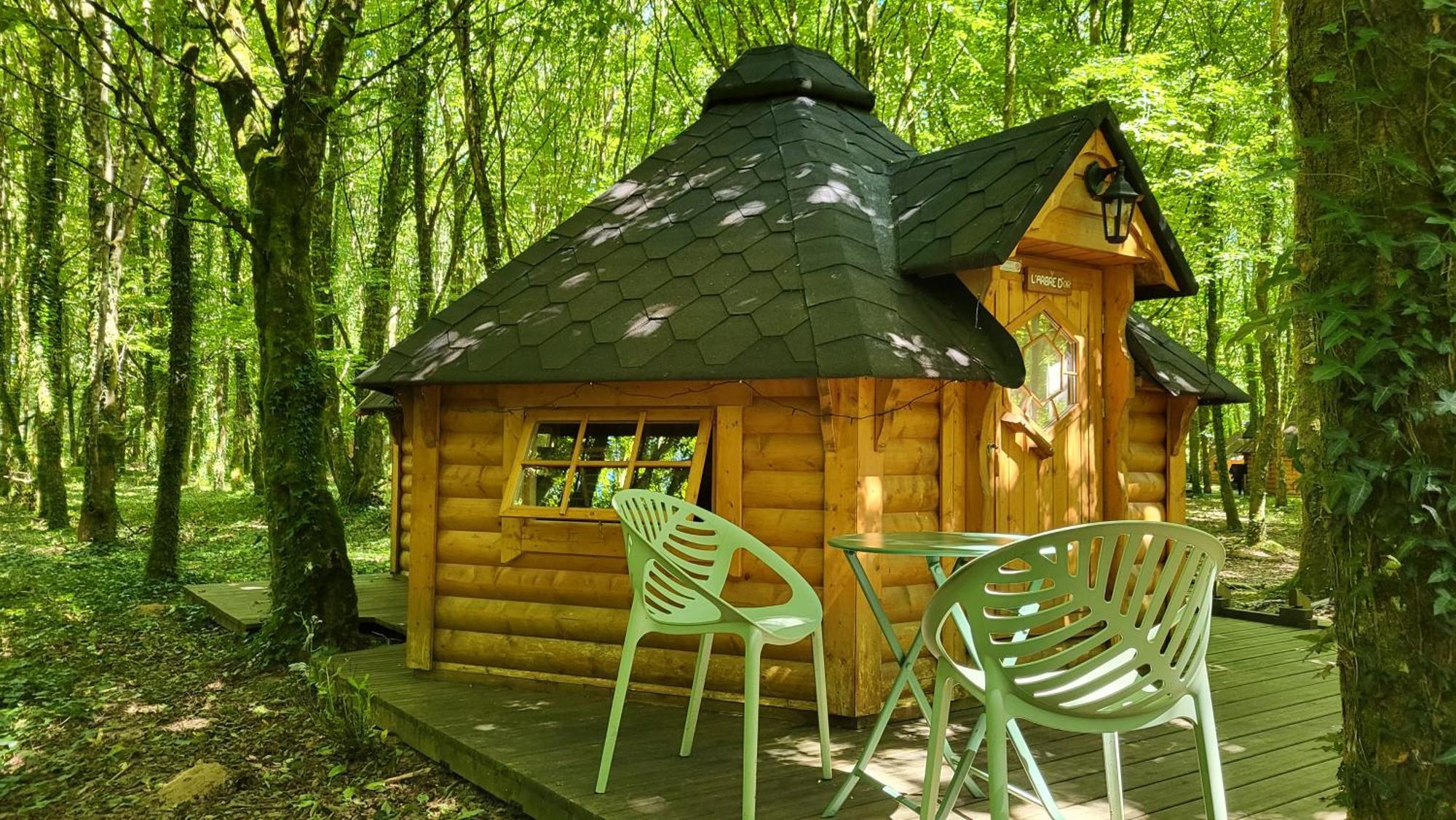 Le Domaine Insolite De Broceliande 뺑뽕 외부 사진