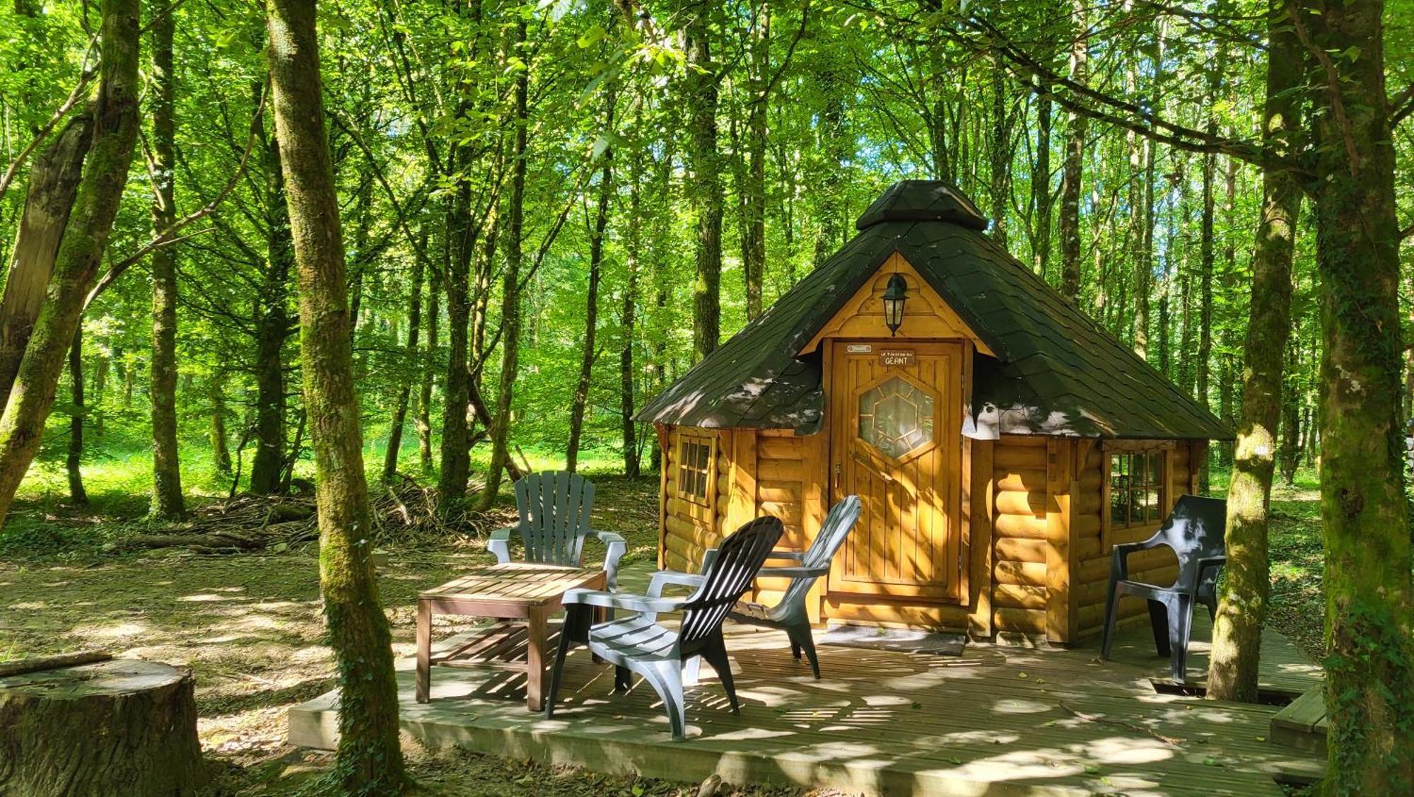 Le Domaine Insolite De Broceliande 뺑뽕 외부 사진