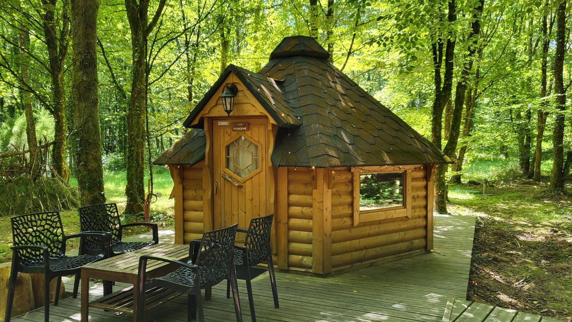 Le Domaine Insolite De Broceliande 뺑뽕 외부 사진